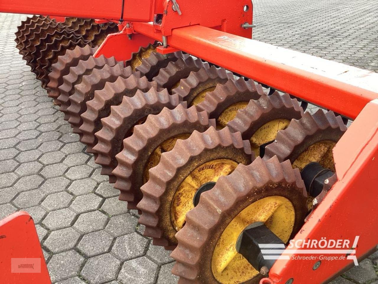 Packer & Walze типа Güttler DUPLEX FRONTPACKER | 3 METER, Gebrauchtmaschine в Norden (Фотография 8)